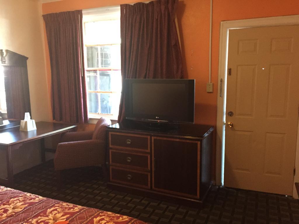 Budget Inn Downtown Mobile Kültér fotó